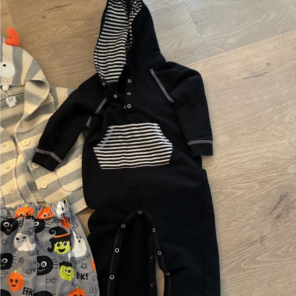Kids Halloween Clothing Bundle - Picture 6 of 10